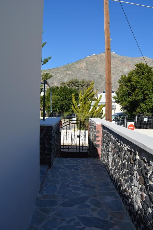 Anezinas Place Apartment Perissa  Exterior photo