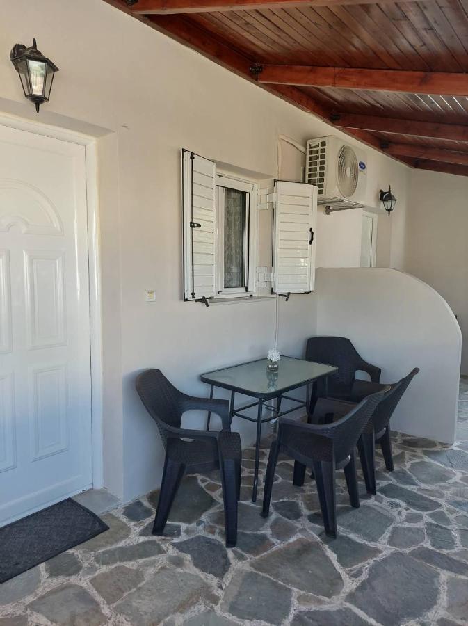 Anezinas Place Apartment Perissa  Exterior photo